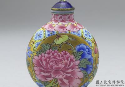 图片[2]-Glass-body painted enamel snuff bottle with flowers of the four seasons, Qing dynasty, Qianlong reign (1736-1795)-China Archive